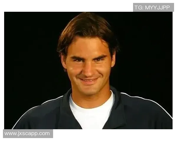 足球明星们如何看待费德勒的职业生涯与运动精神